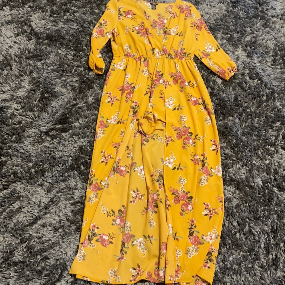 Exposed maxi dress